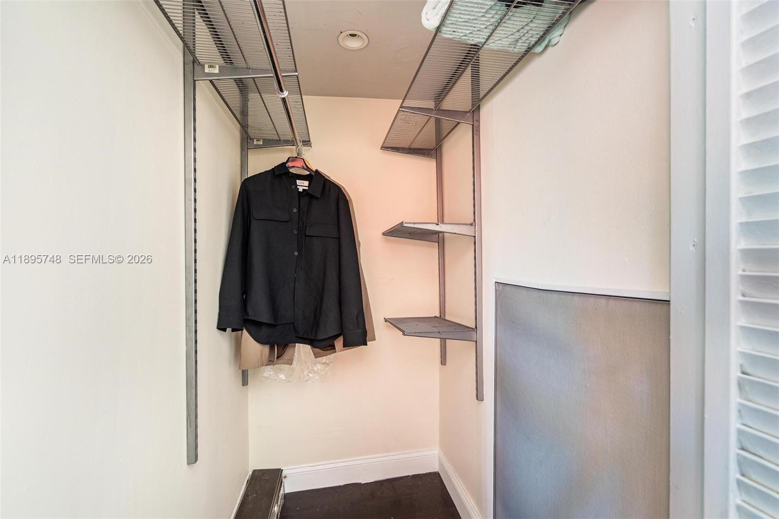 1320 Drexel Avenue 200 — photo 10