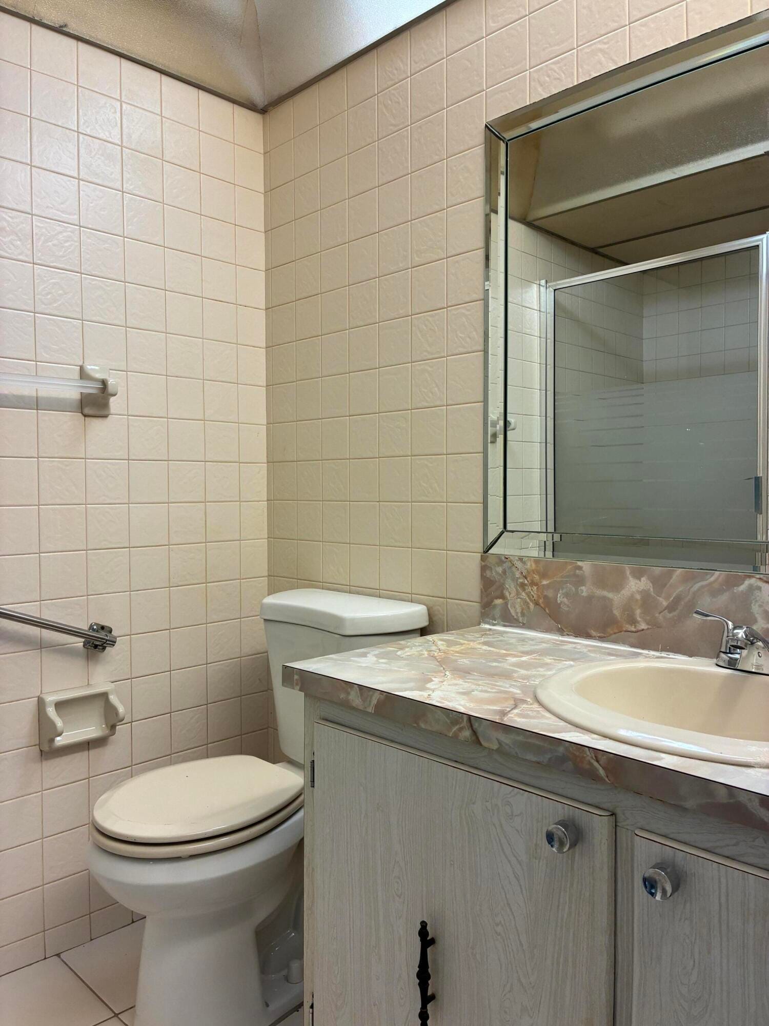 574 Burgundy L 574, Delray Beach, FL 33484 photo 17