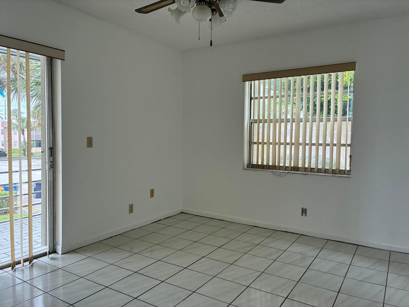 574 Burgundy L 574, Delray Beach, FL 33484 photo 21