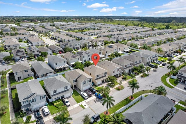 555 NE 6th Court, sold in Royal Homes West, Florida City, FL