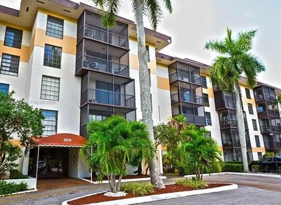 5570 NW 44th Street 312A, Lauderhill, FL 33319, Lauderhill