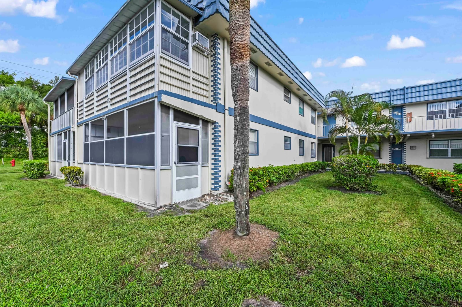 213 Brittany E, Delray Beach, FL 33446 photo 25