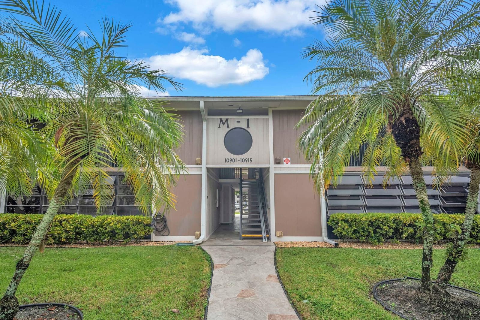 10903 W Clairmont Circle 201, Tamarac, FL 33321