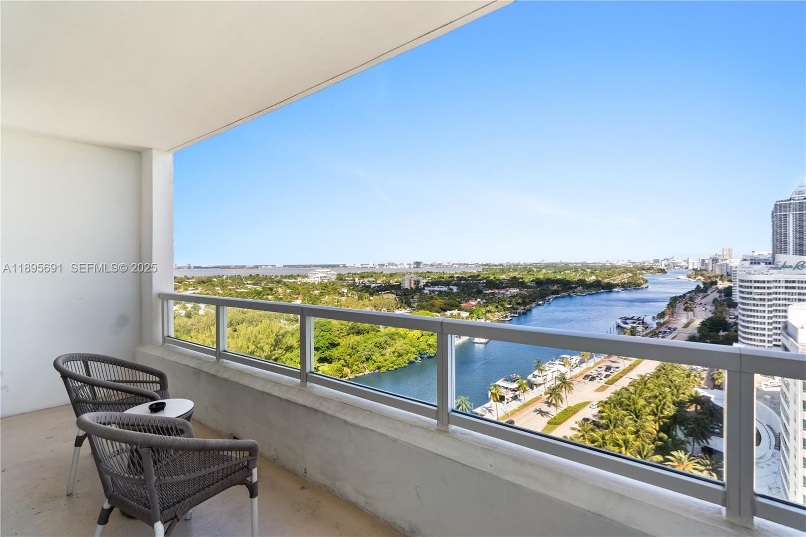 4401 Collins Avenue 2011, Miami Beach, FL 33140 photo 2