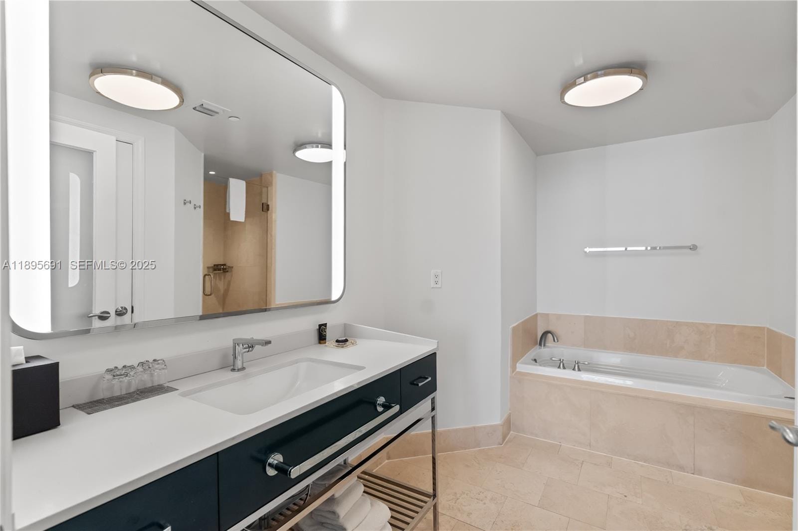 4401 Collins Avenue 2011, Miami Beach, FL 33140 photo 23