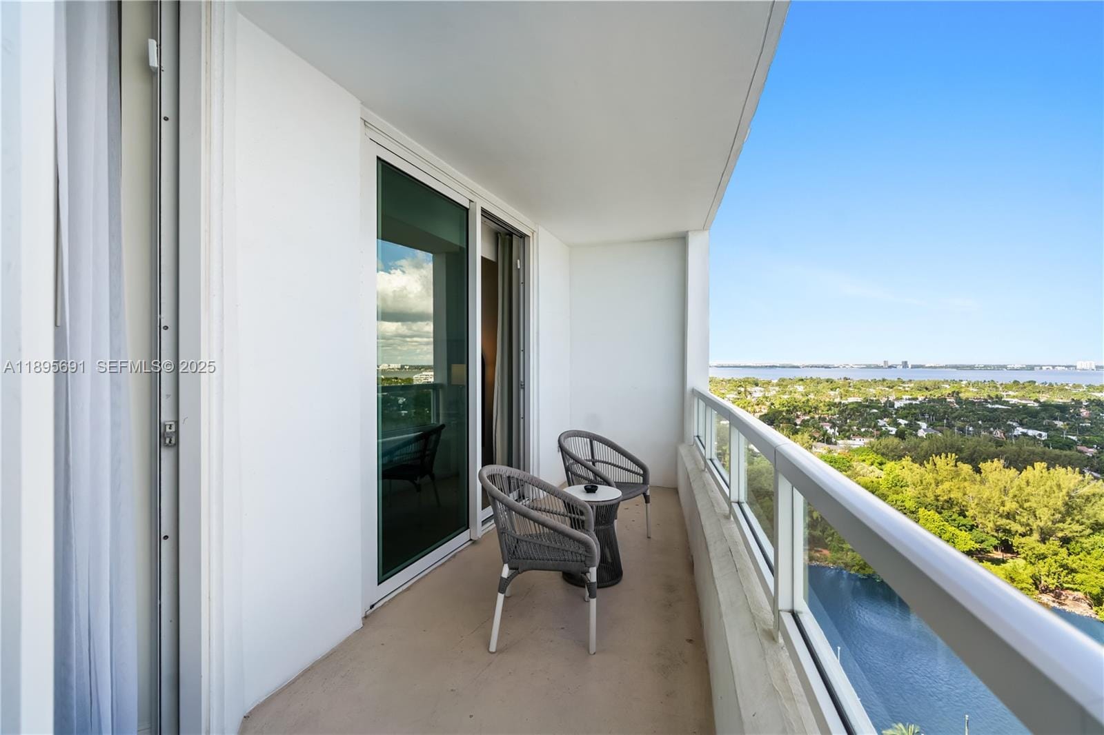 4401 Collins Avenue 2011, Miami Beach, FL 33140 photo 4