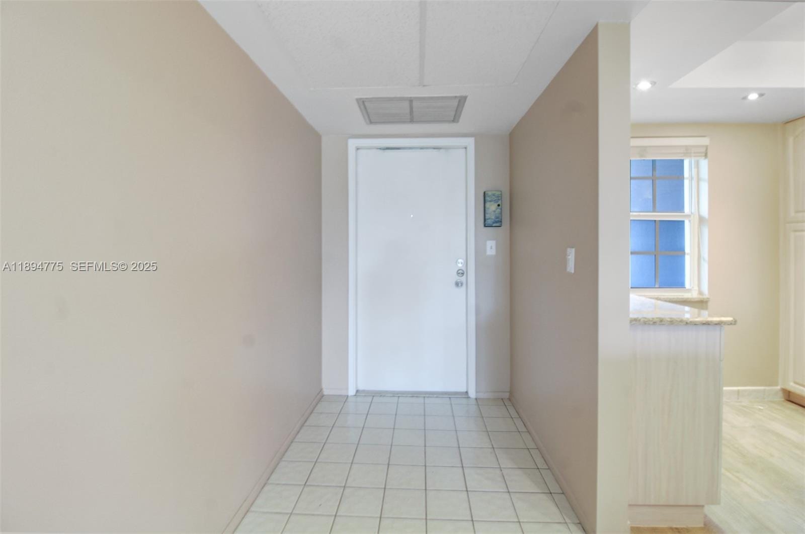 605 Oaks Drive 305 — photo 5