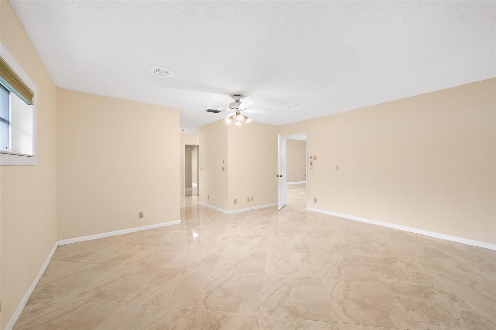 10911 Greentrail Drive, Boynton Beach, FL 33436 photo 25