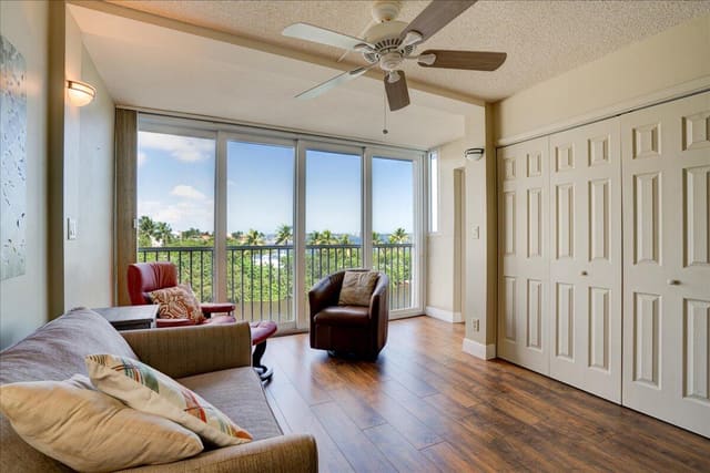 1820 New Palm Way 402, sold in Seacrest Villas Condo, Boynton Beach, FL