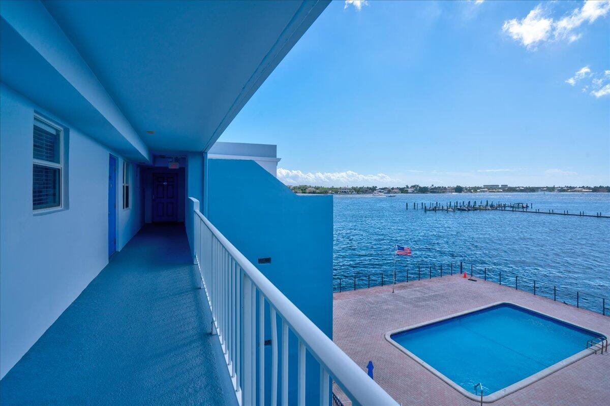 1820 New Palm Way 402, Boynton Beach, FL 33435 photo 3