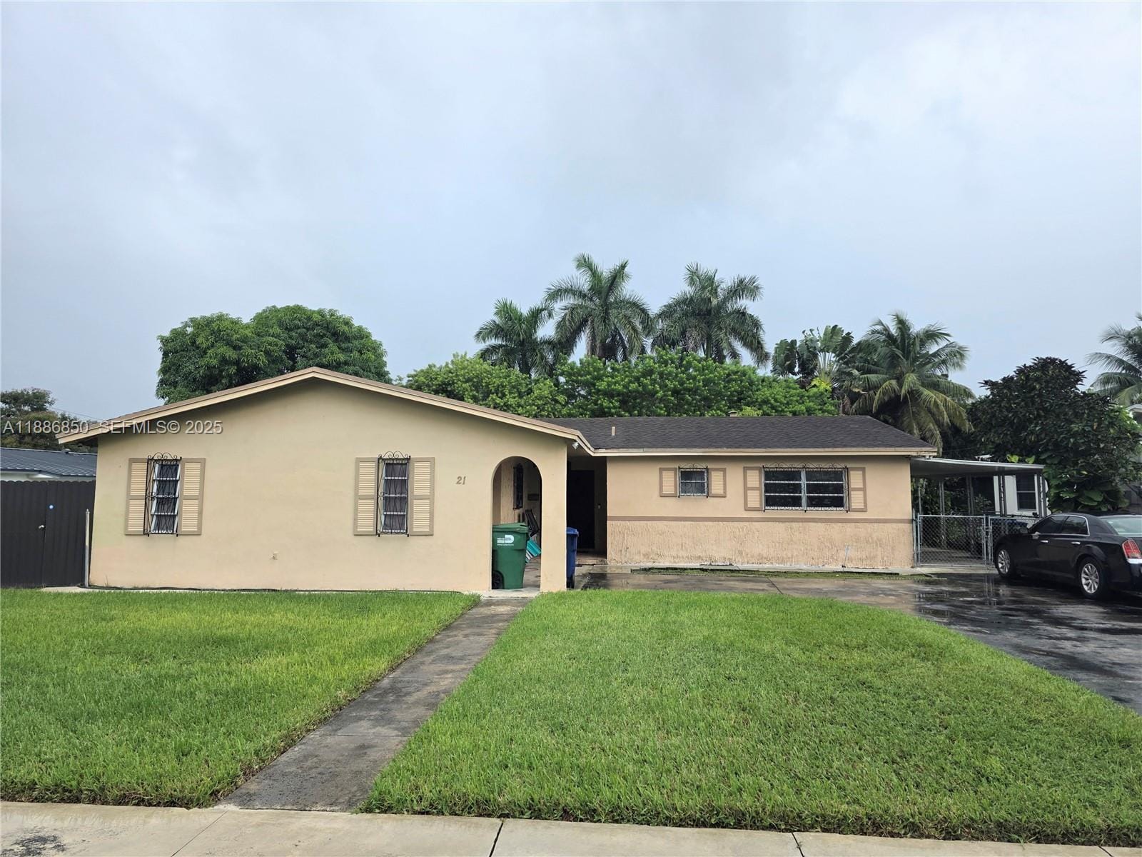 21 NE 161st, Miami, FL 33162 photo 2