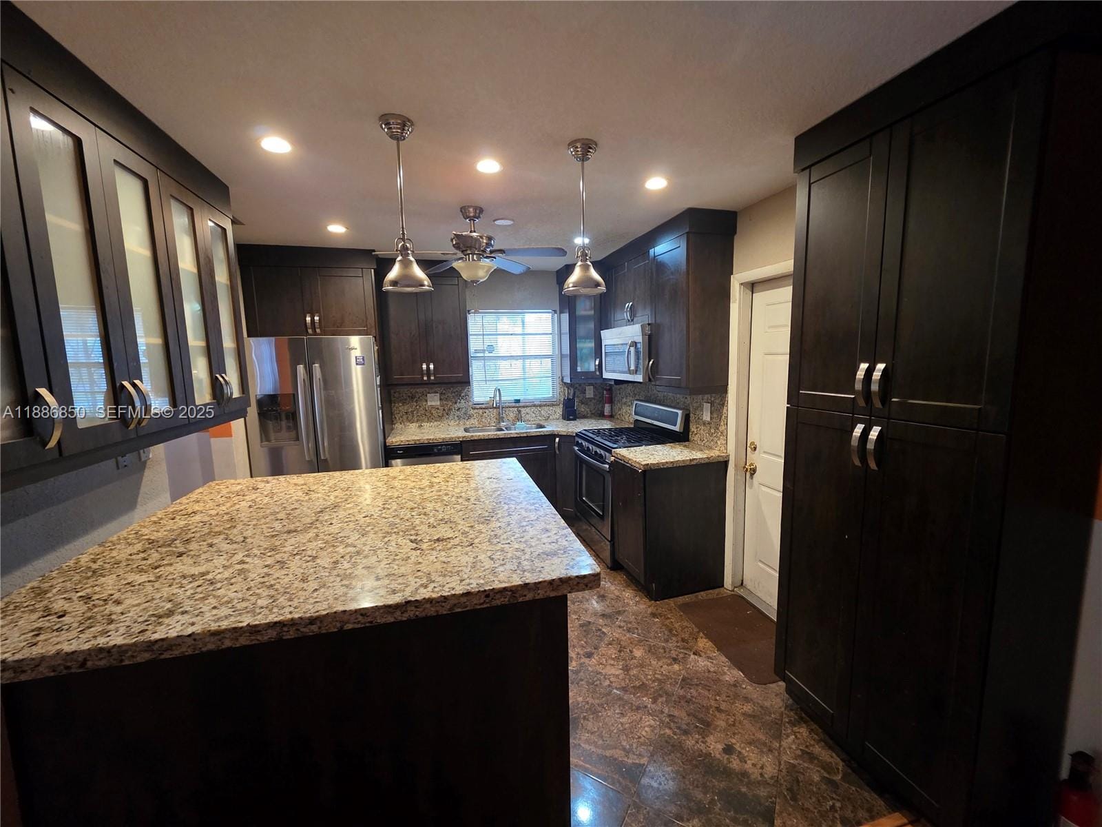 21 NE 161st, Miami, FL 33162 photo 11