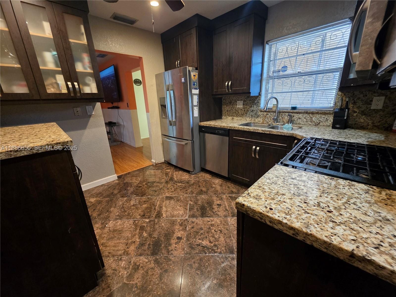 21 NE 161st, Miami, FL 33162 photo 13