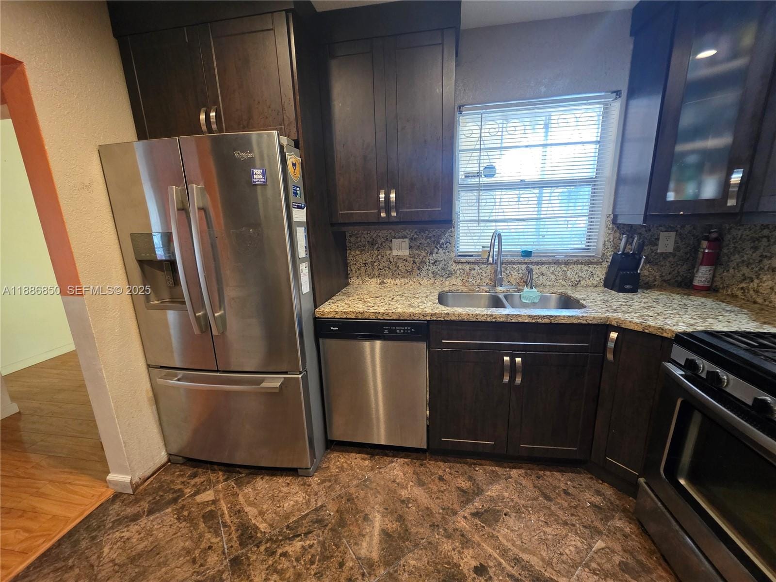 21 NE 161st, Miami, FL 33162 photo 17