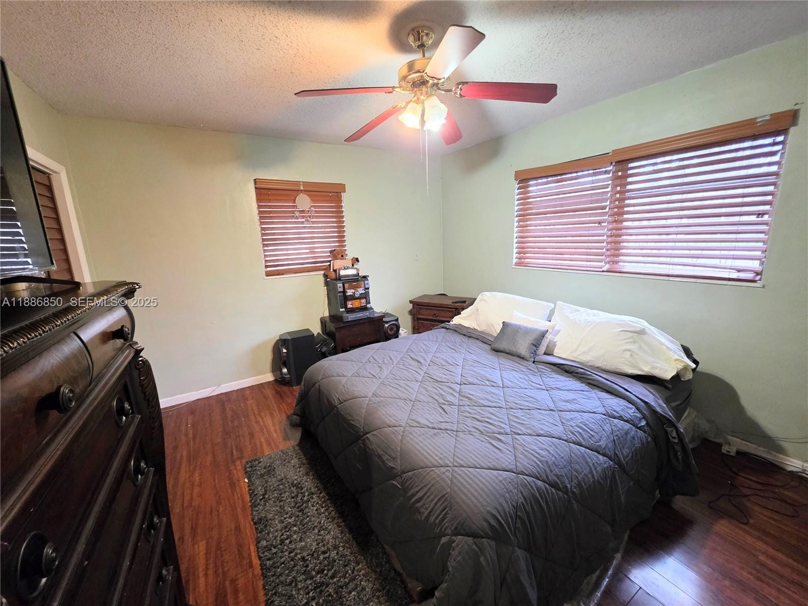 21 NE 161st, Miami, FL 33162 photo 6