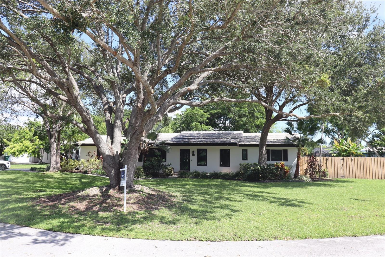 17191 SW 85th Avenue, Palmetto Bay, FL 33157