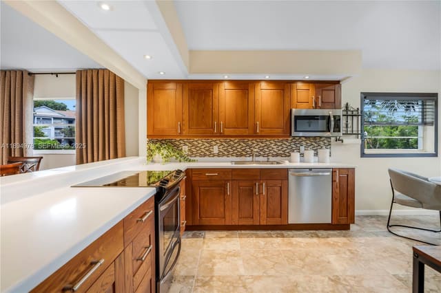 12600 SW 5th Court 215L, Pembroke Pines, FL 33027