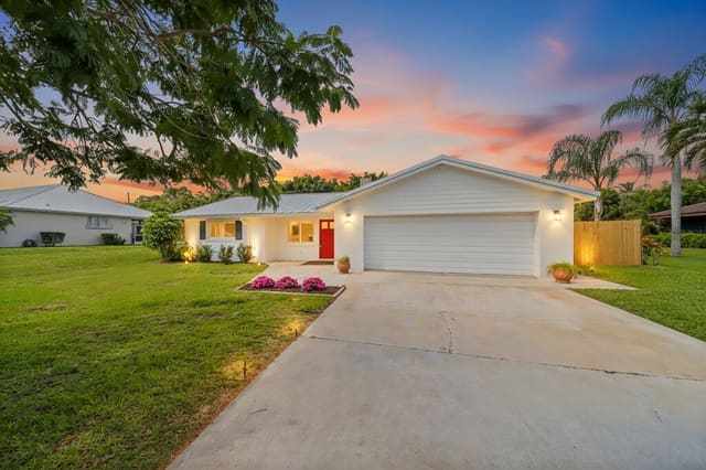 2416 NW Everglades Boulevard, sold in Beau Rivage, Stuart, FL