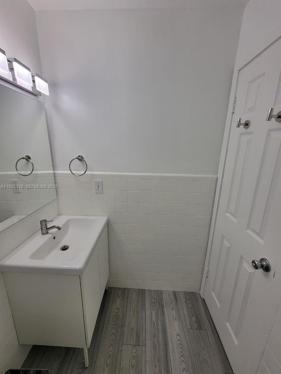 3300 SW 9th Terrace, Miami, FL 33135 photo 13
