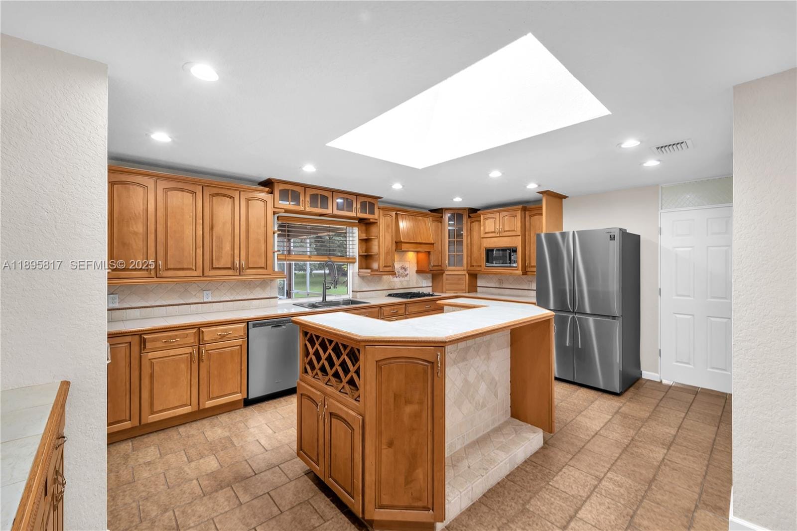 4020 SW 112th Avenue, Davie, FL 33330 photo 6