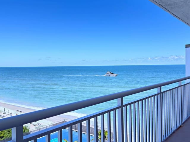 3546 S Ocean Boulevard 927, sold in Barclay Condo, South Palm Beach, FL