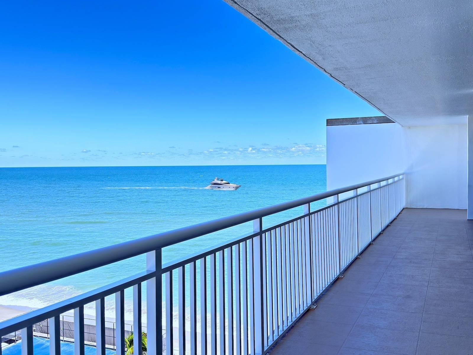 3546 S Ocean Boulevard 927 — photo 2