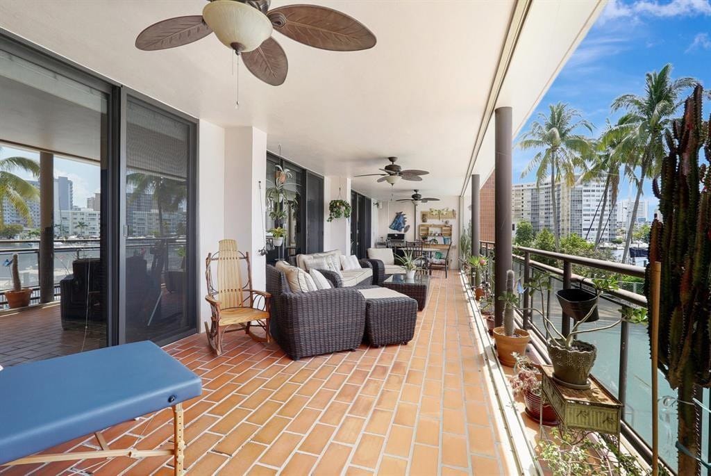 2300 Diana 203, Hallandale Beach, FL 33009 photo 27