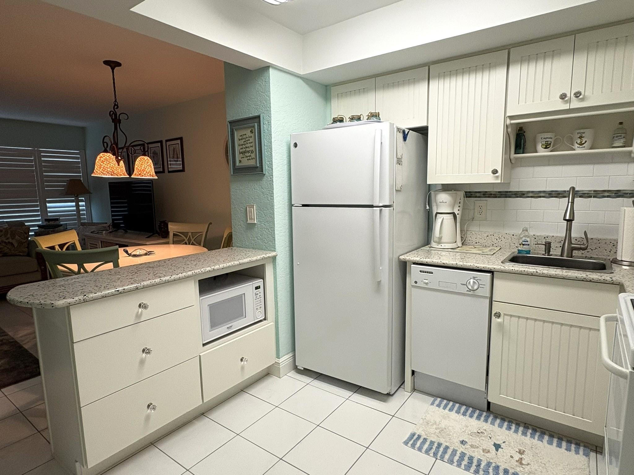 1201 N Riverside Drive 12b — photo 11