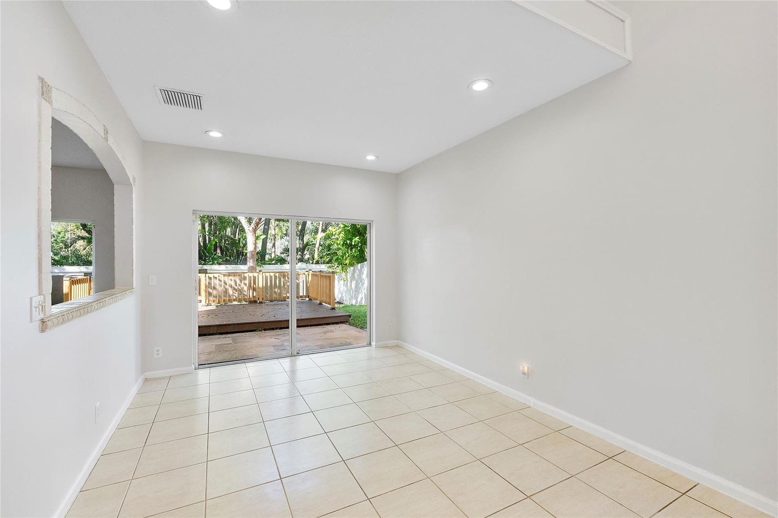 10249 NW 7th Street, Coral Springs, FL 33071 photo 8