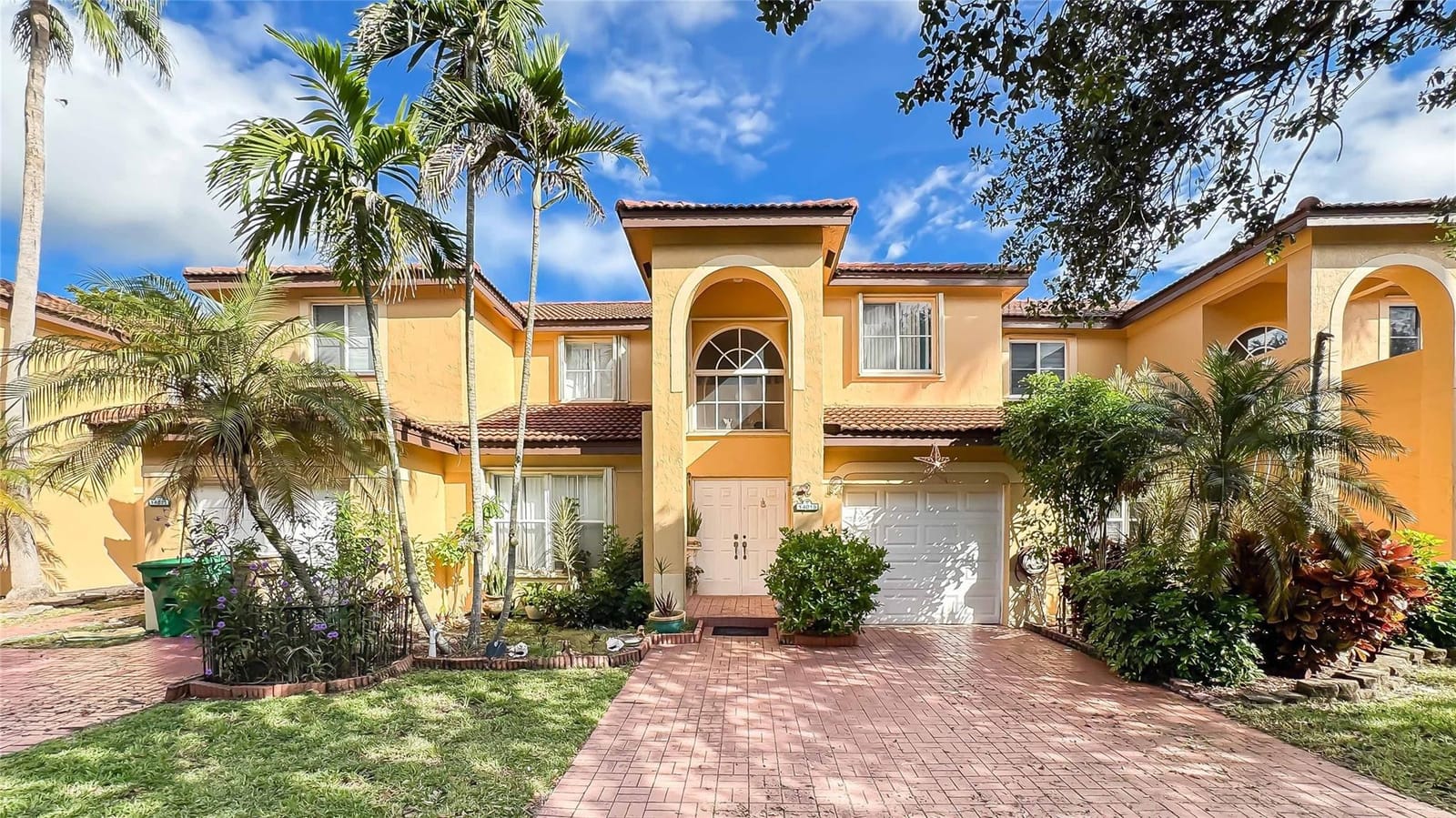 14015 N Forest Oak Circle 14015, Davie, FL 33325