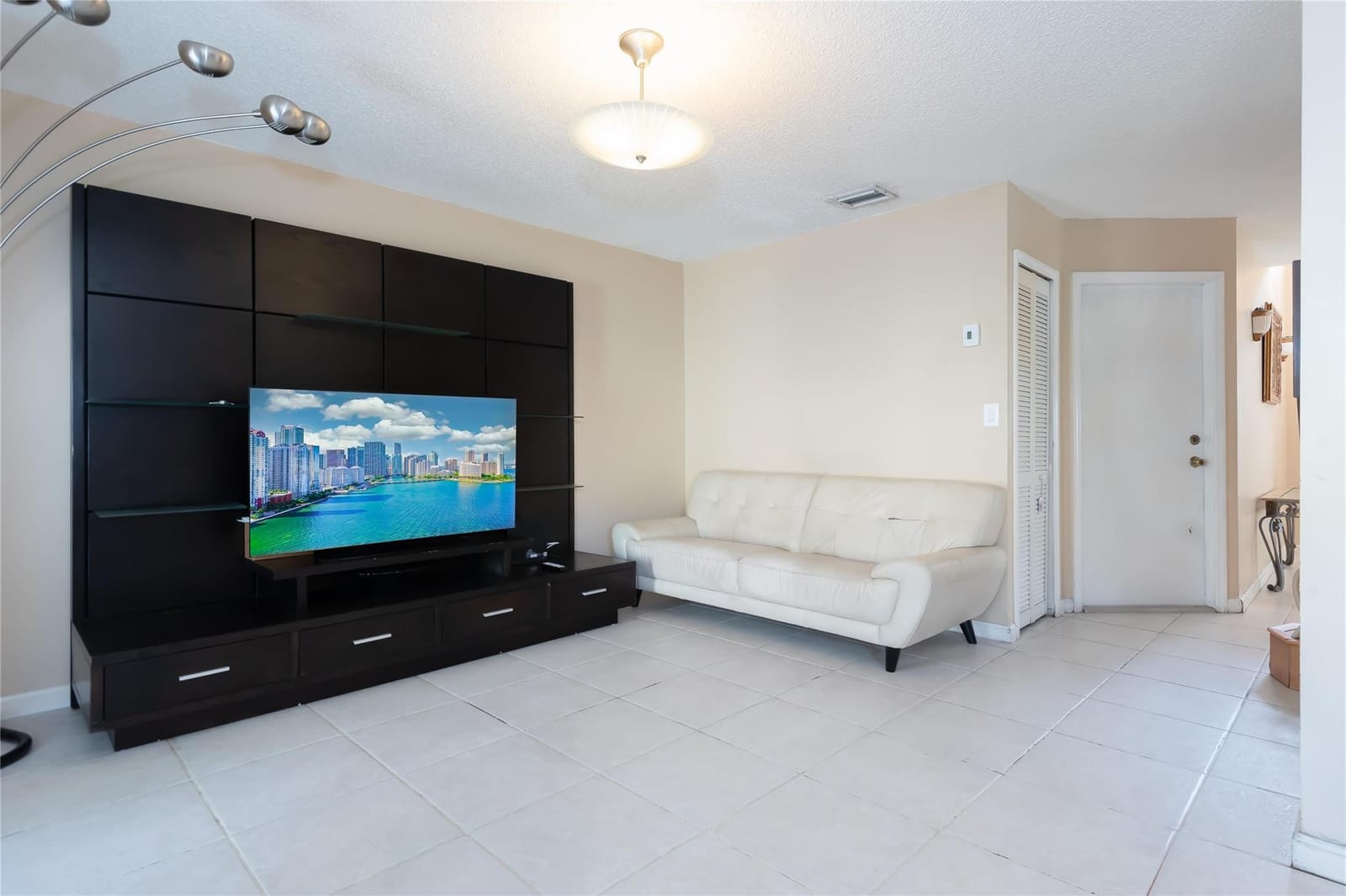 14015 N Forest Oak Circle 14015, Davie, FL 33325 photo 6