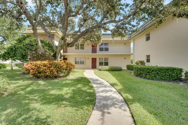 16 Vista Gardens Trail 106, Vero Beach, FL 32962