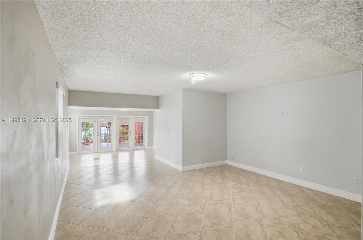 7048 W 17th Court, Hialeah, FL 33014 photo 11