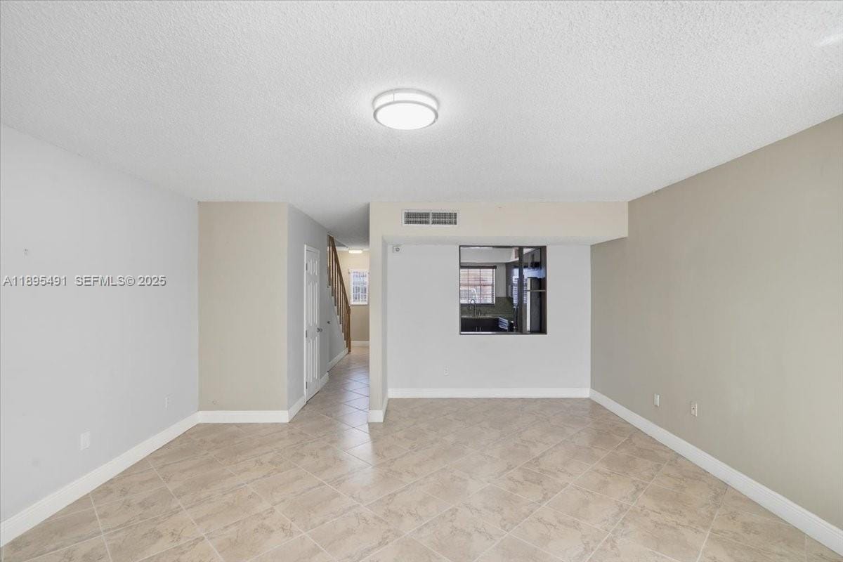 7048 W 17th Court, Hialeah, FL 33014 photo 13