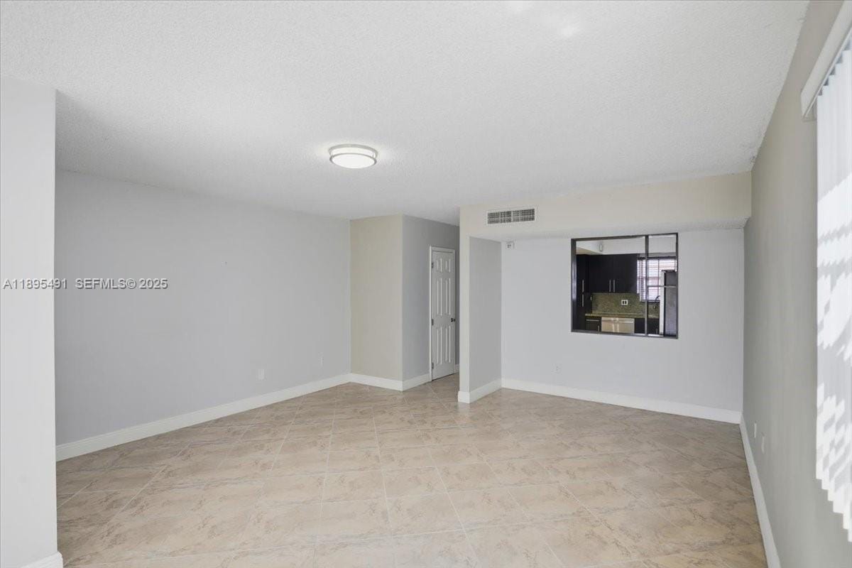 7048 W 17th Court, Hialeah, FL 33014 photo 14