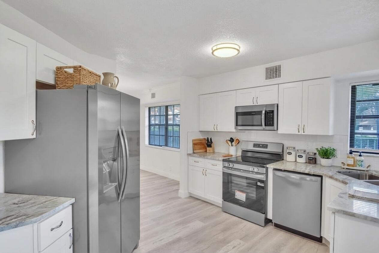 17388 Boca Club Boulevard 201, Boca Raton, FL 33487, Boca Raton