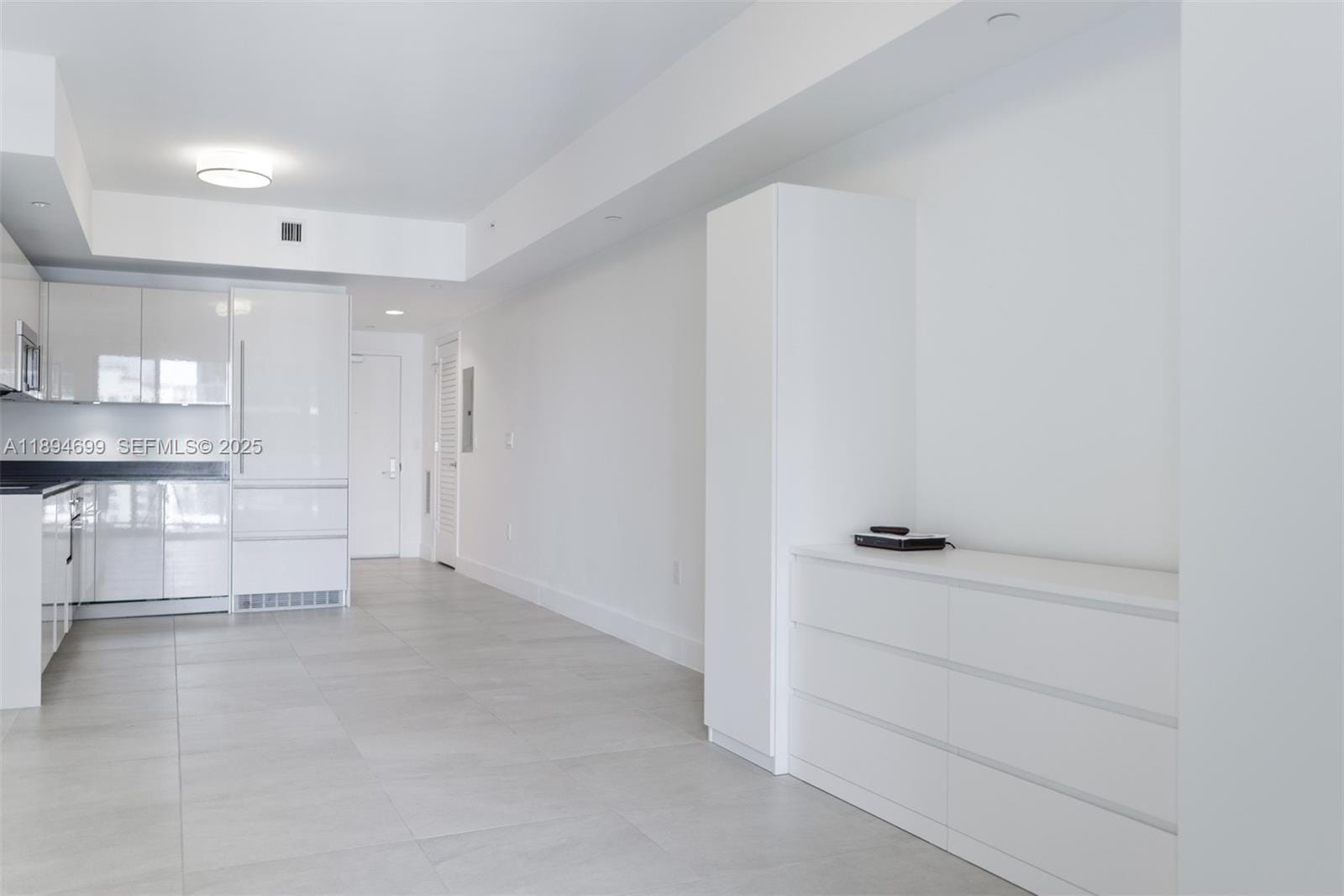 1010 Brickell Avenue 3210, Miami, FL 33131 photo 9