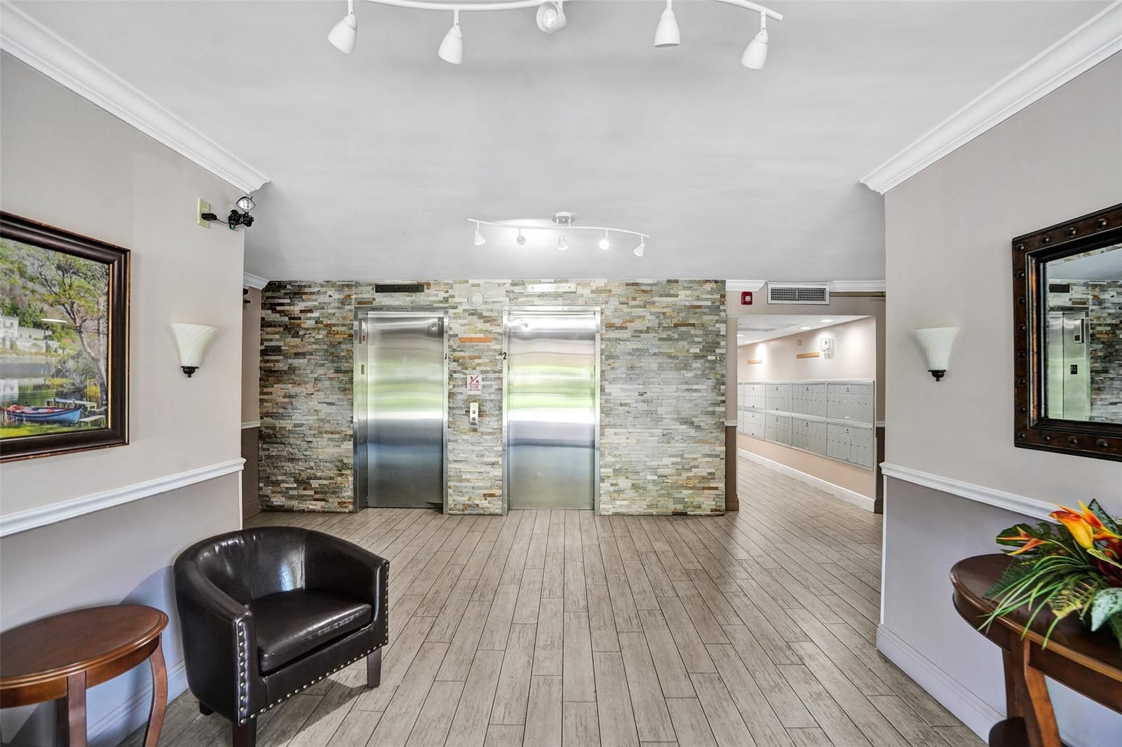 3250 N Palm Aire Drive 607 — photo 3