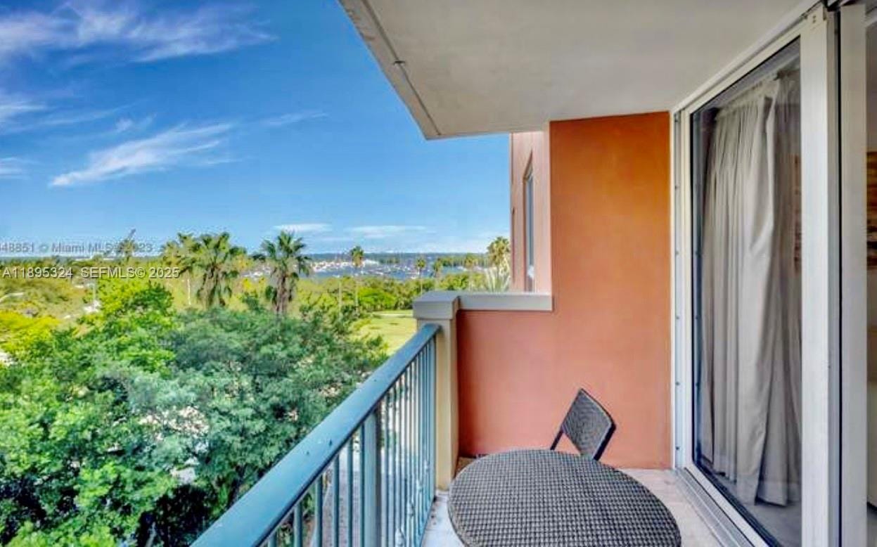 2951 S Bayshore Drive 603 — photo 4