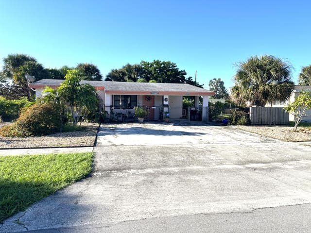 2632 Freeport Road, sold in Bahama Heights, West Palm Beach, FL