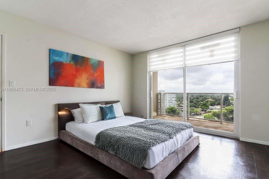 1351 NE Miami Gardens Drive 1001E — photo 12