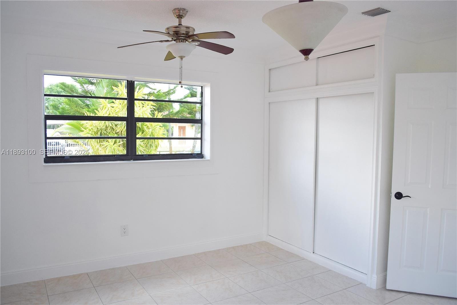 18600 NW 42nd Place, Miami Gardens, FL 33055 photo 5