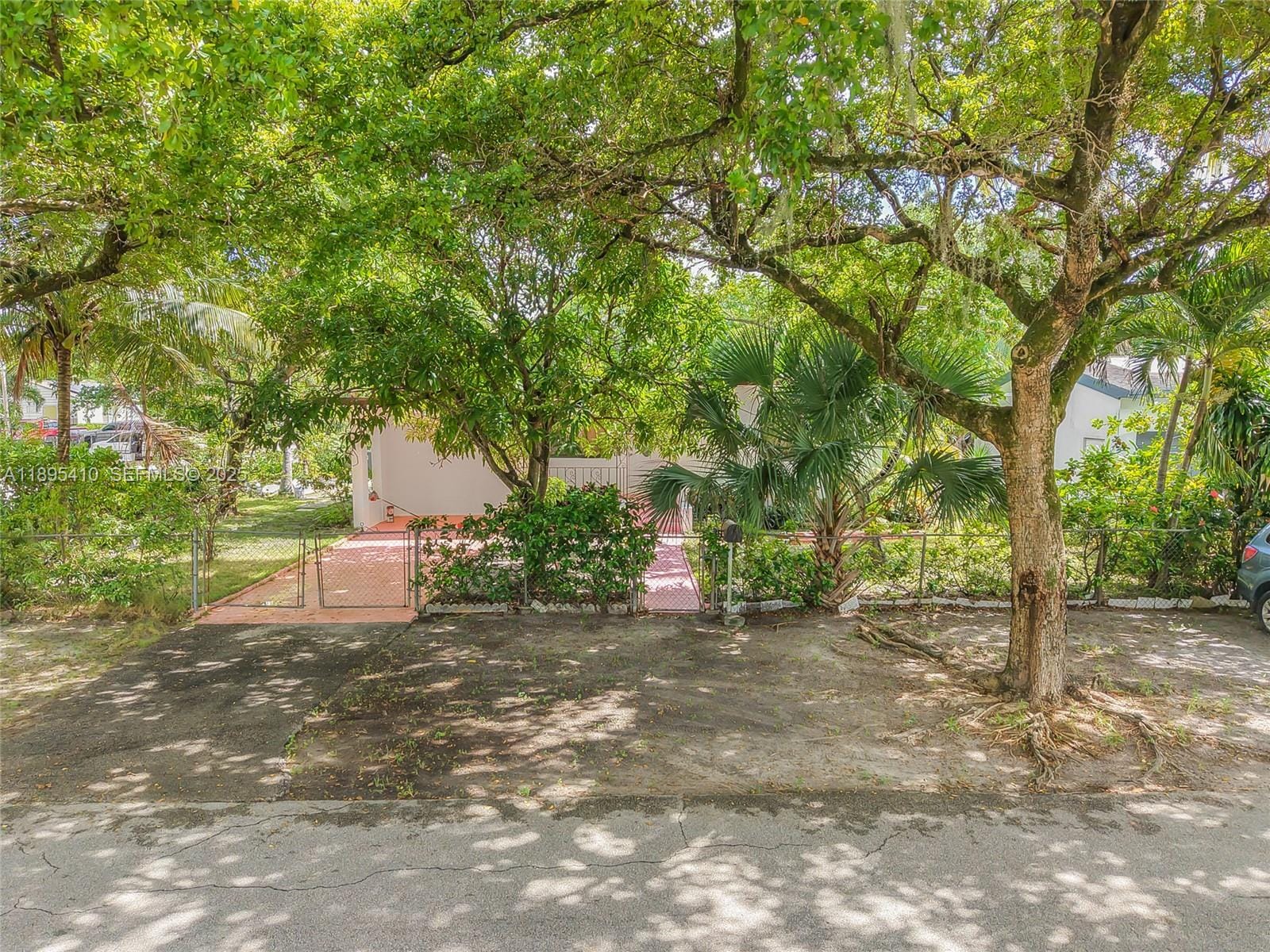 12037 NW 8th Avenue, North Miami, FL 33168 photo 18