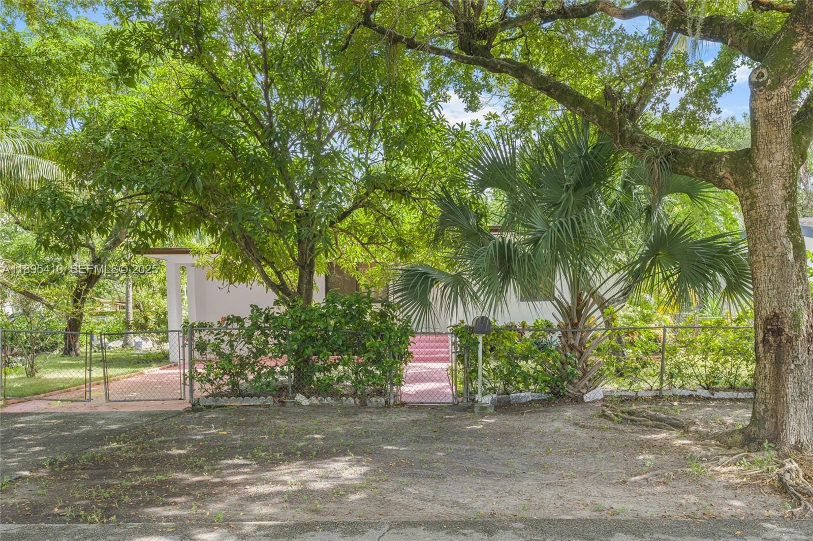 12037 NW 8th Avenue, North Miami, FL 33168 photo 5