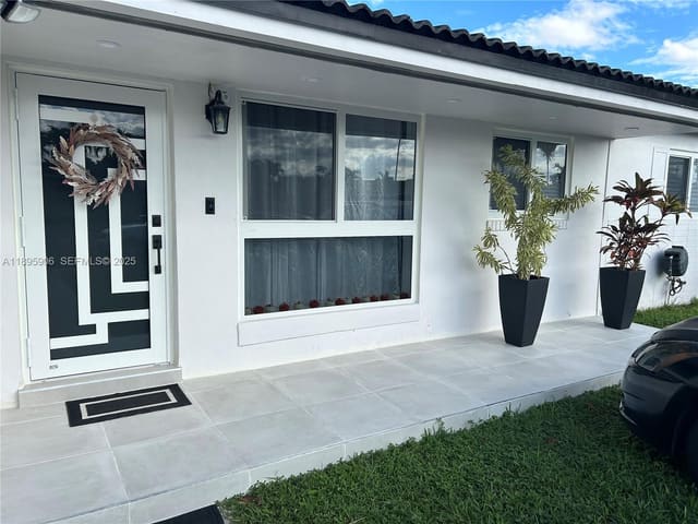 1821 SW 92nd Place, sold in Coral Park Estates Sec 1, Miami, FL