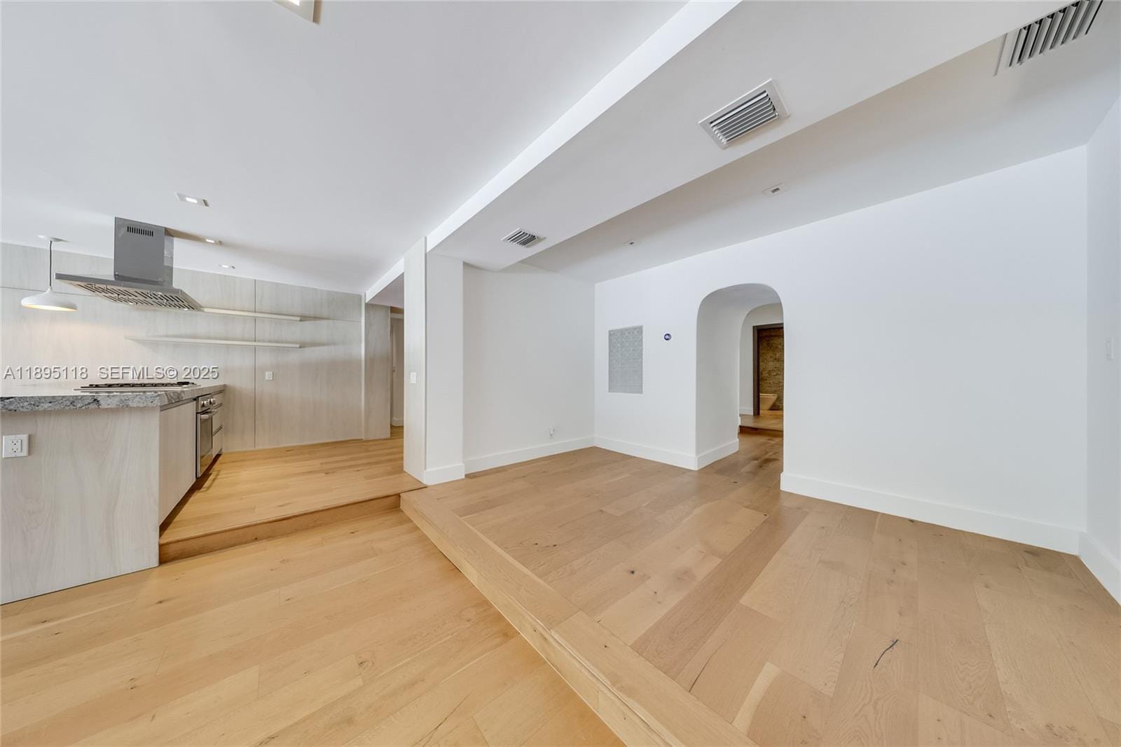 5244 Alton Road — photo 8