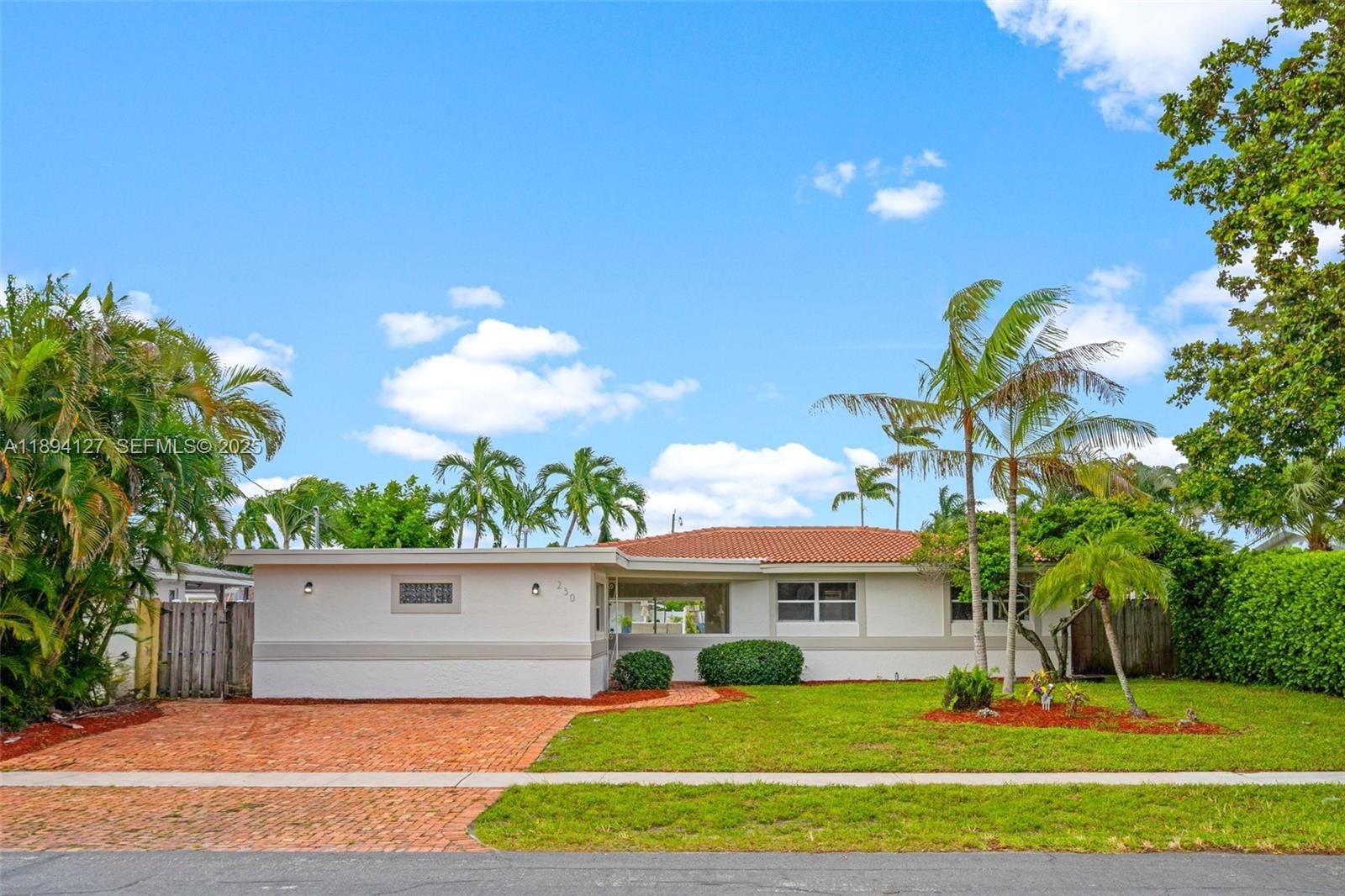 230 SE 9th Street, Pompano Beach, FL 33060