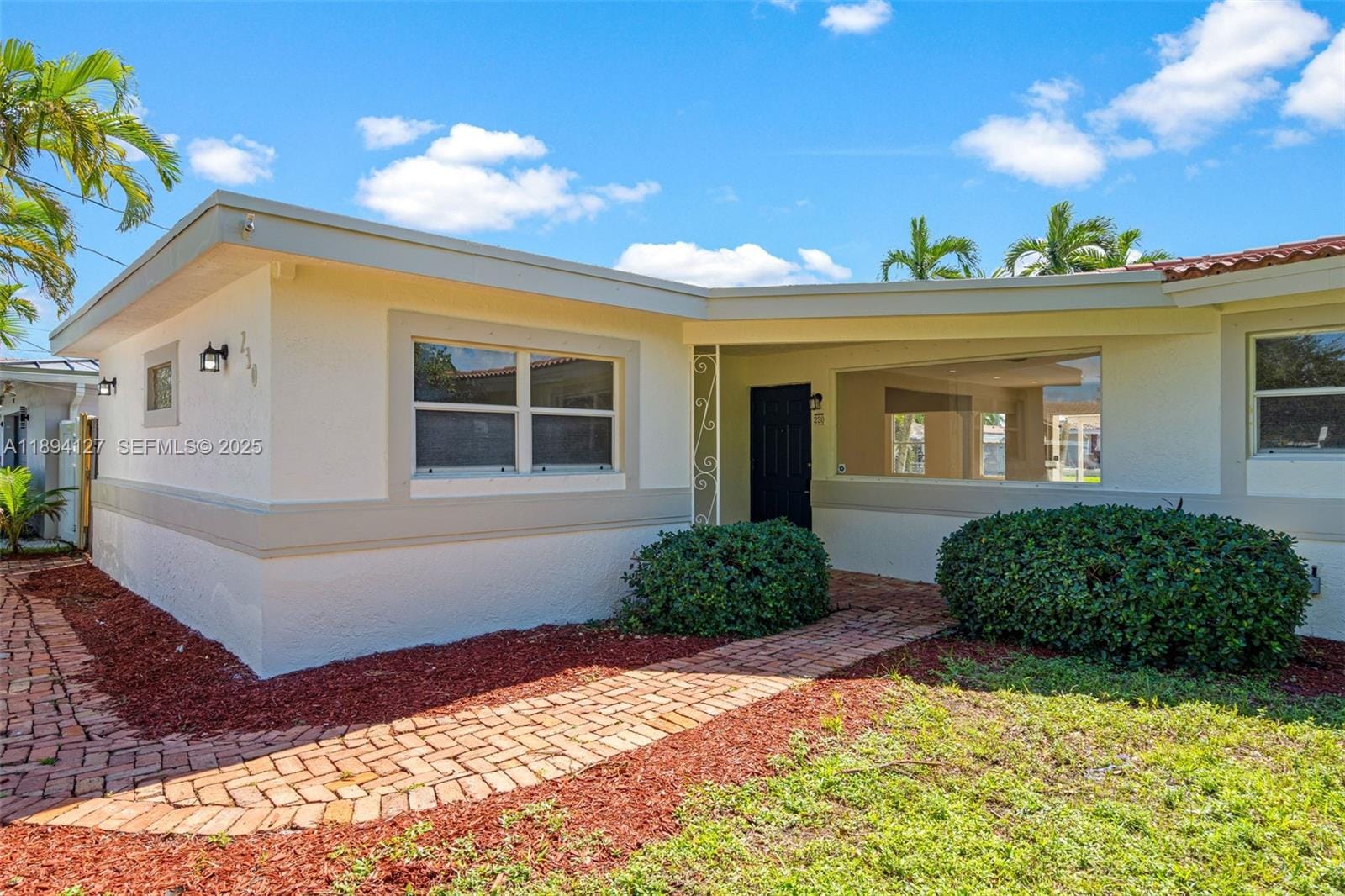 230 SE 9th Street, Pompano Beach, FL 33060 photo 2