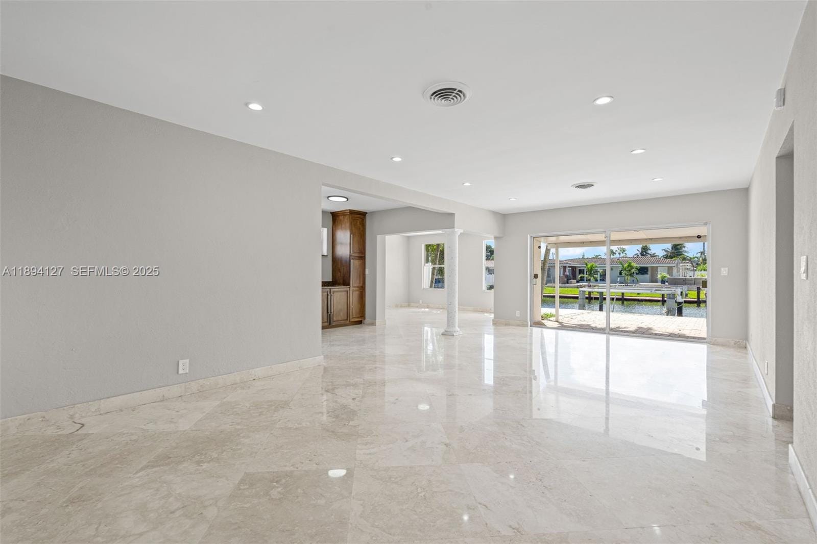230 SE 9th Street, Pompano Beach, FL 33060 photo 4