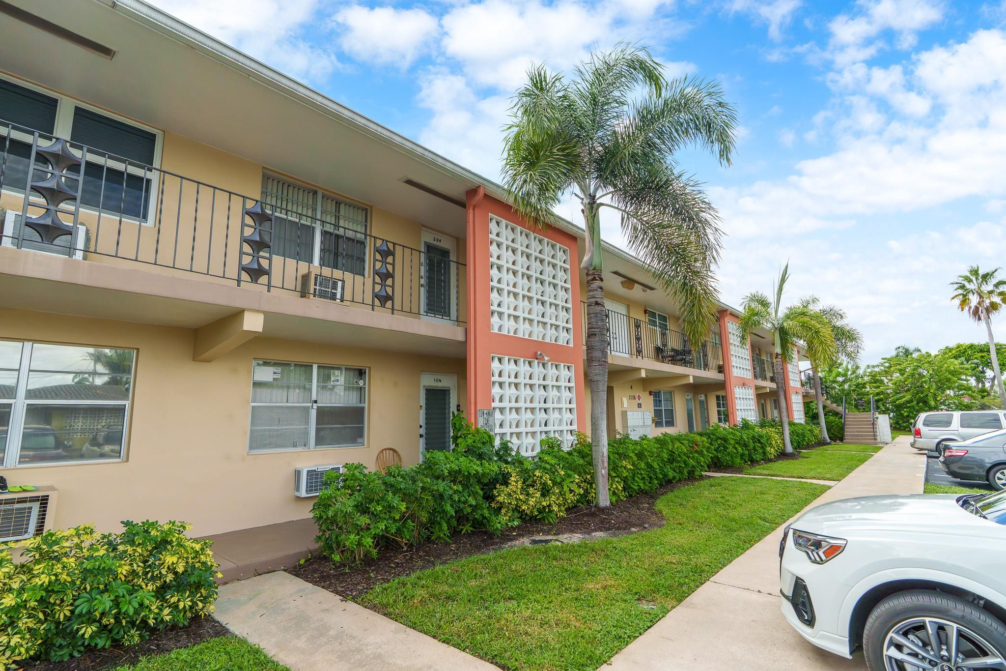 2106 NE 56th Court 204, Fort Lauderdale, FL 33308, Fort Lauderdale